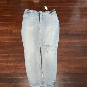 NWT Express curvy high rise jeans!